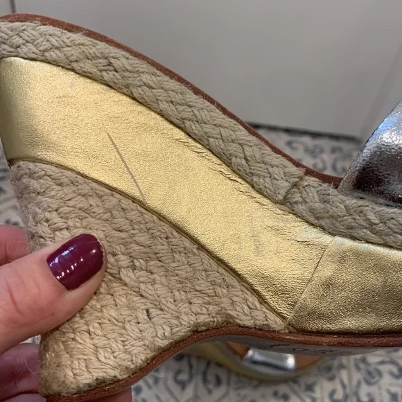 C Label Wedge Heels - Picture 7 of 10